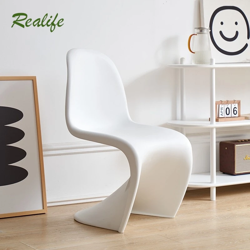 Realife Nordic Pandong Chair Home Plastic PP Material Design Feel Dining Chair Backrest Computer Book Table And Chair 2024 New