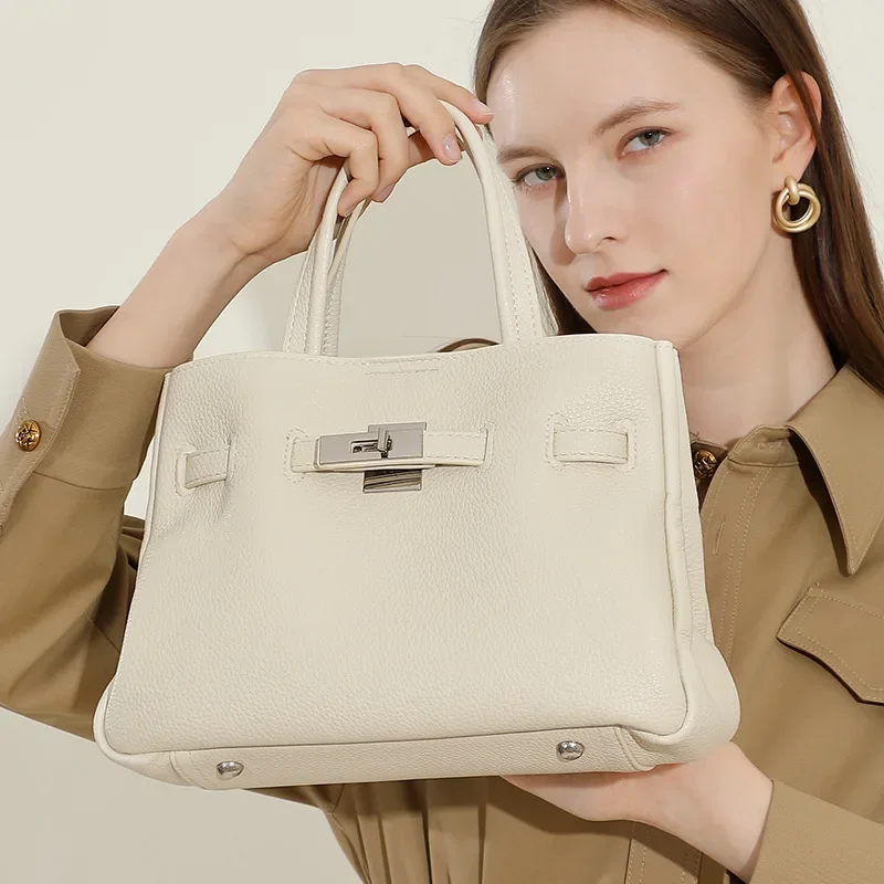 

2026 New Fashion Casual Leather Lazy Platinum Bag Korean Niche Versatile Light Luxury Hand-held Oblique Straddle Women's Bag