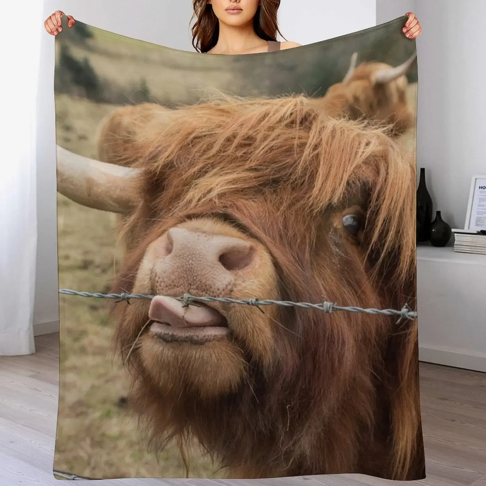 

New Scottish Highland cow Throw Blanket Outdoor Soft Blanket for Picnic Beach Camping