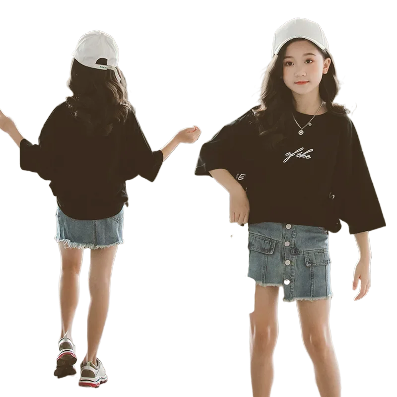 

2024 Teenager Girls Black White T-shirt Loose Short Sleeved Top New Fashion Bat Sleeve Kids Clothes 4 5 6 9 10 11 12 13 Years