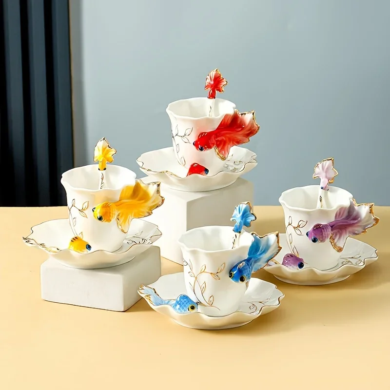 

Креативный набор 3D кофейных кружек с золотой рыбкой, керамическая кружка с изображением животных, радуги, костяного фарфора, чашка для молока, чашка для послеобеденного чая с ложкой, ручная работа