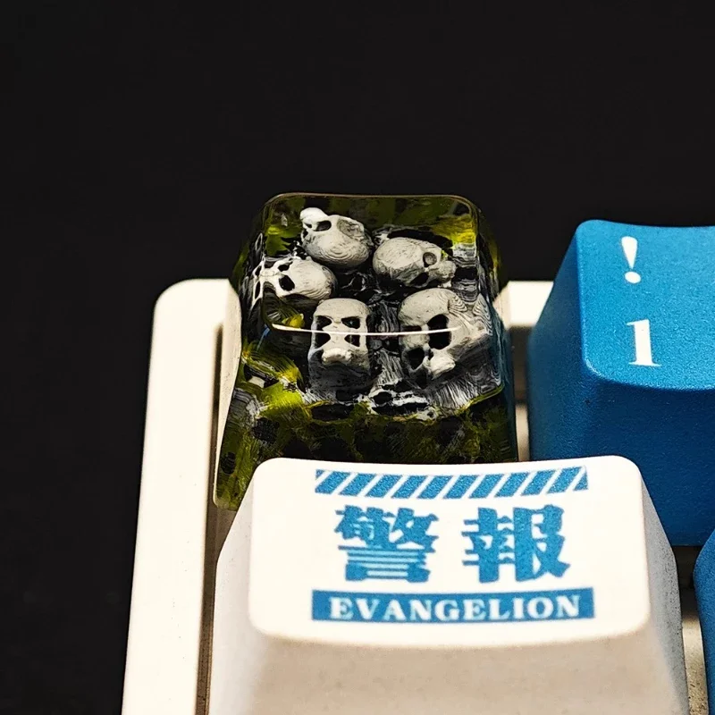 

Personalized Resin Skull Keycaps 3D Handmade Custom Translucent Artisan Keycap Mechanical Keyboard Game Accessories Gifts