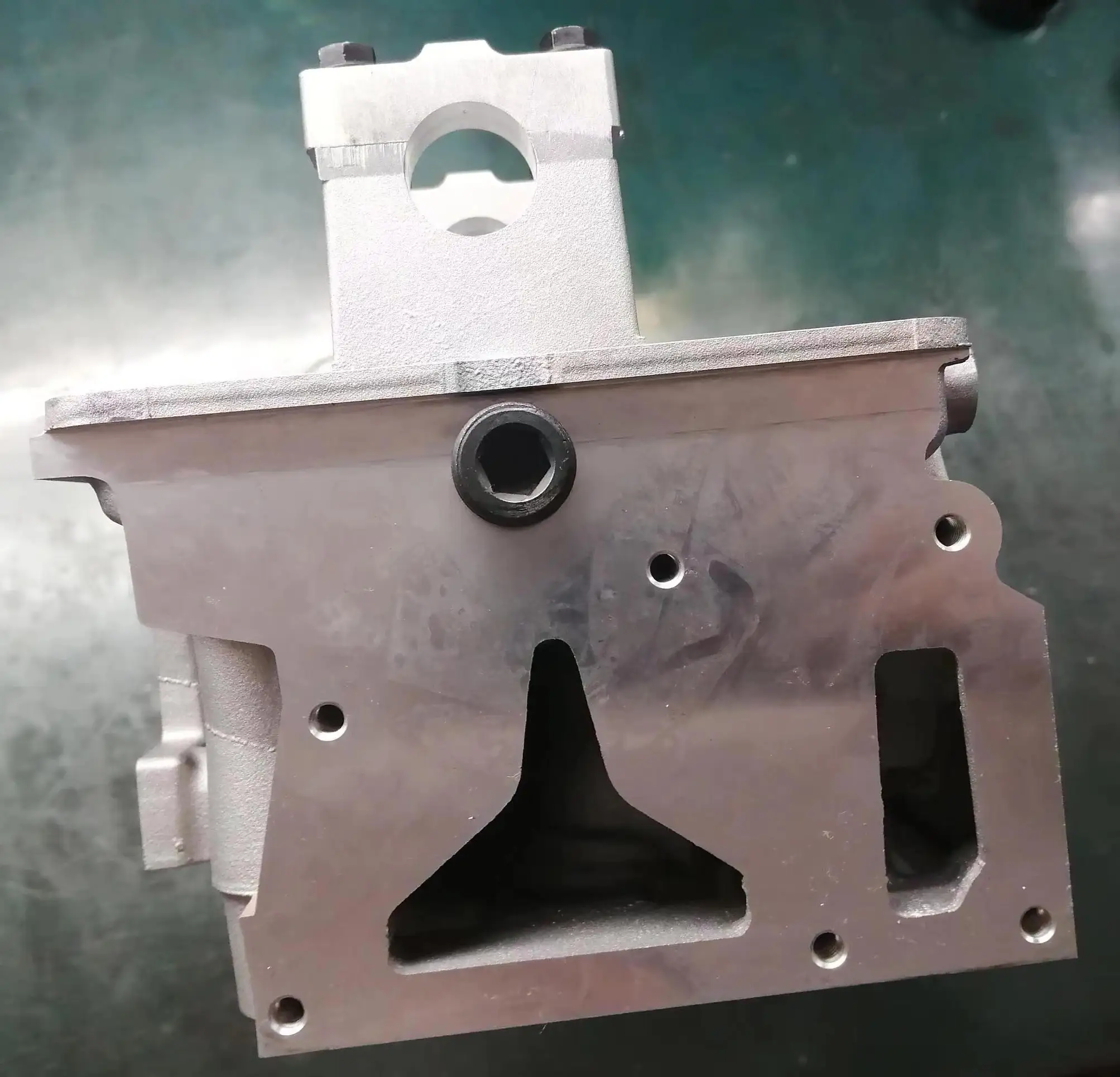 Zetec-Rocam1.0 Cylinder Head OE 9S5G-6049-A 9S5G-6049BB 9S6G-6010AA XS6E6090CE for ford Cylinder Head