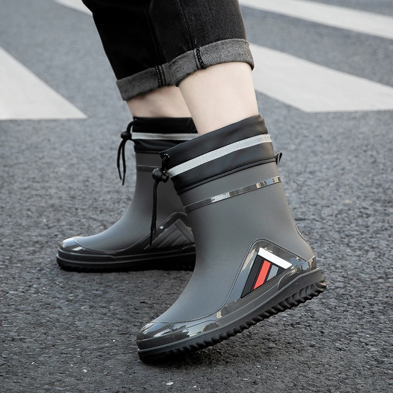 

Anti-Slip Men's Rain Boots Waterproof Knee High Worksite Kitchen Rubber Shoes for Fishing Car Wash Wear Resistant