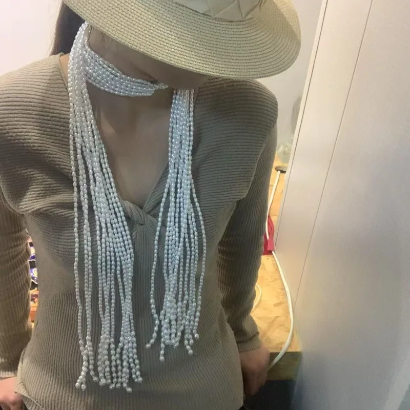 New Luxury Multi-layer Pearl Women's Necklace Fashion Charm Layered Pearl Women's Sweater Chain Designer New Pearl Accessories