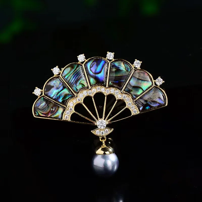 Elegant color Abalone shell pearl fan brooch micro zirconium high-grade Chinese style style shawls cheongsam pin female