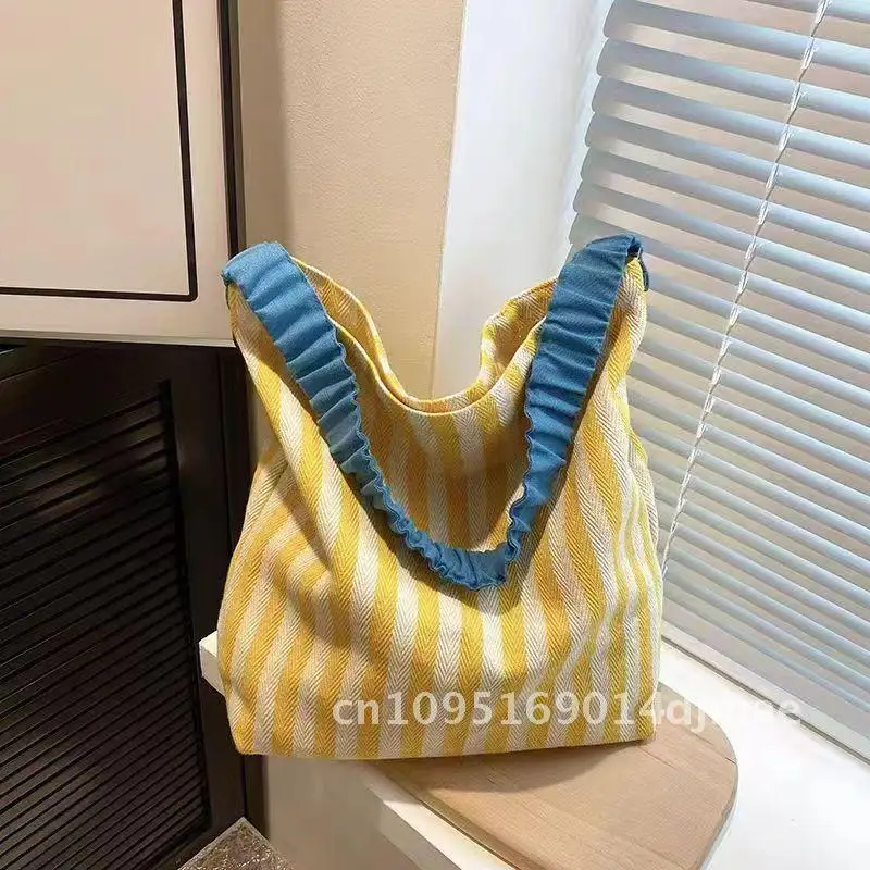 

Women's Japanese Knitted Bucket Bag Color Contrast Striped Shoulder Tote Artistic Lazy Underarm Bag Cotton Zipper Closure