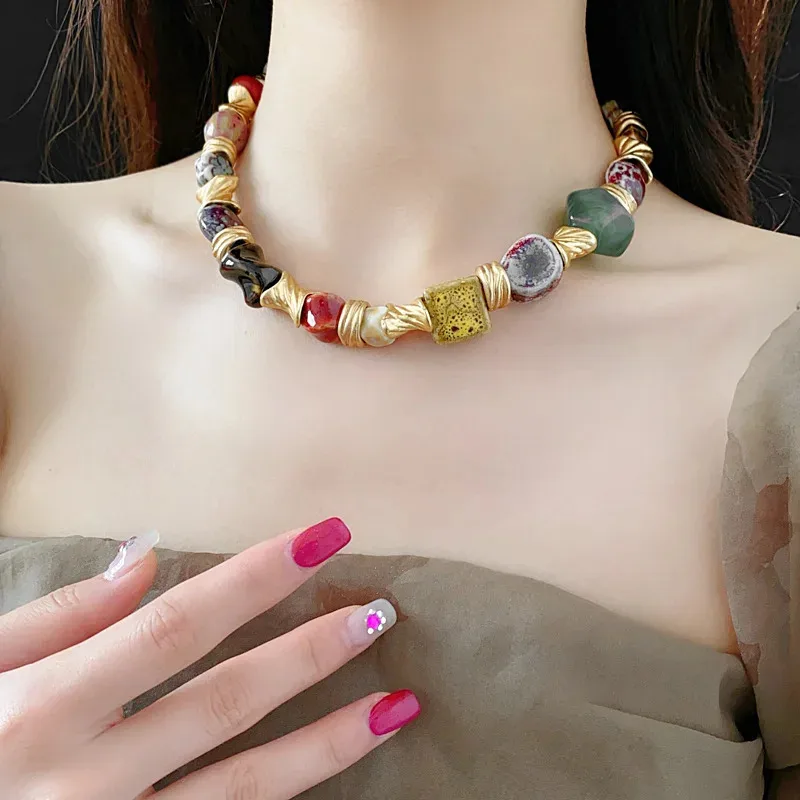 

Necklace Flower Creative Design Sense Ceramic Collarbone Chain Light Luxury Retro Fashion Jewelry for Women