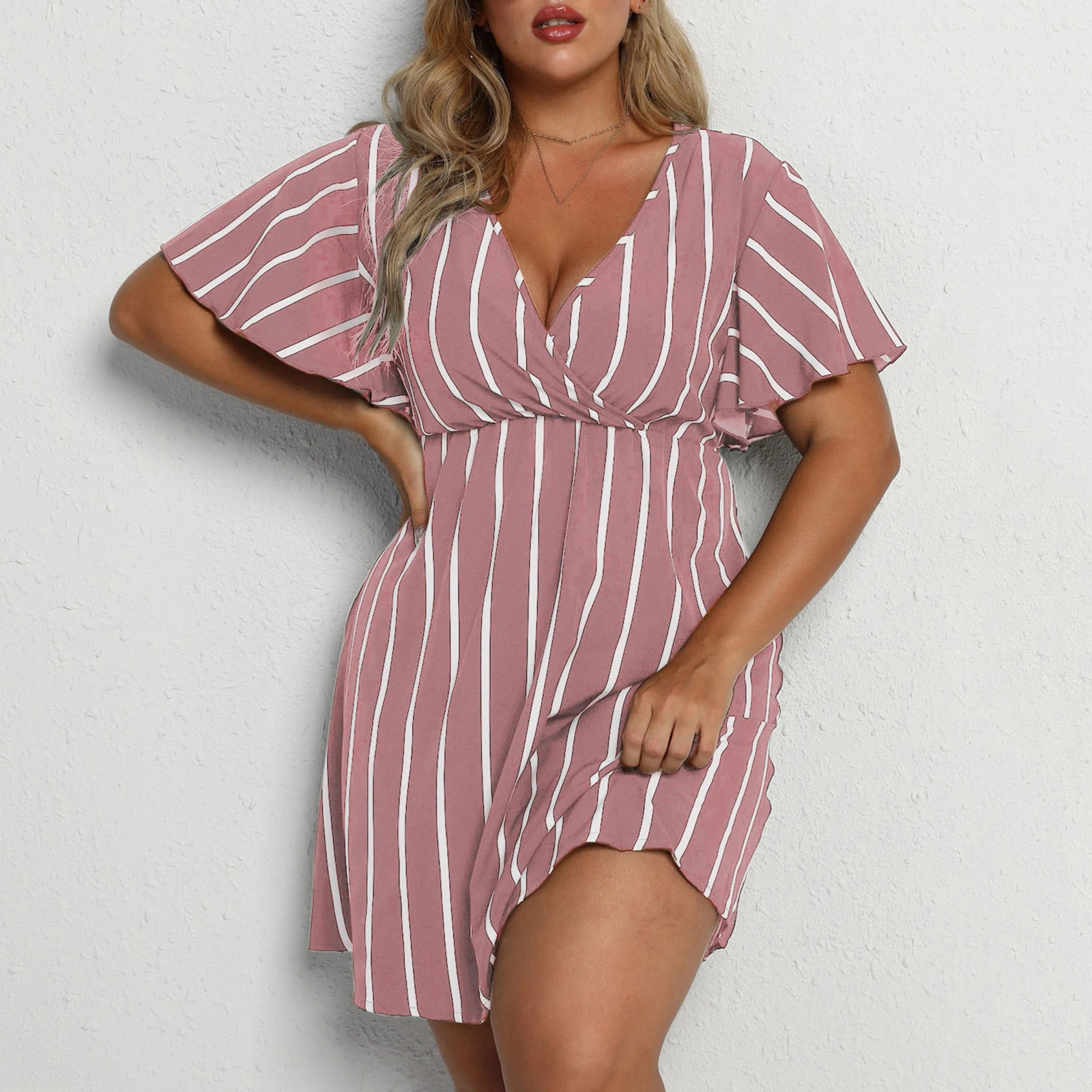 Robe d'été à rayures pour femmes, grande taille, style Boho, col en v, manches courtes, taille élastique, robes amples décontractées
