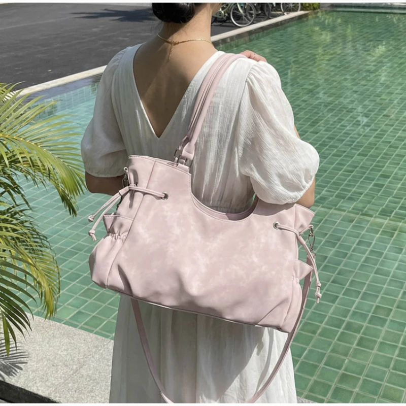 

Large-capacity Leather Tote Bag Stylish Retro Shoulder Motorcycle Bag For Travel Shopping Women's Bags