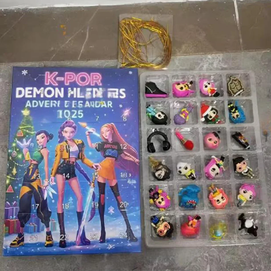 شيطان هنتر شجرة عيد الميلاد زخرفة Kpop نمط مجيء صندوق أعمى لطيف القوطية عطلة ديكور للمراهقين والنساء هدية