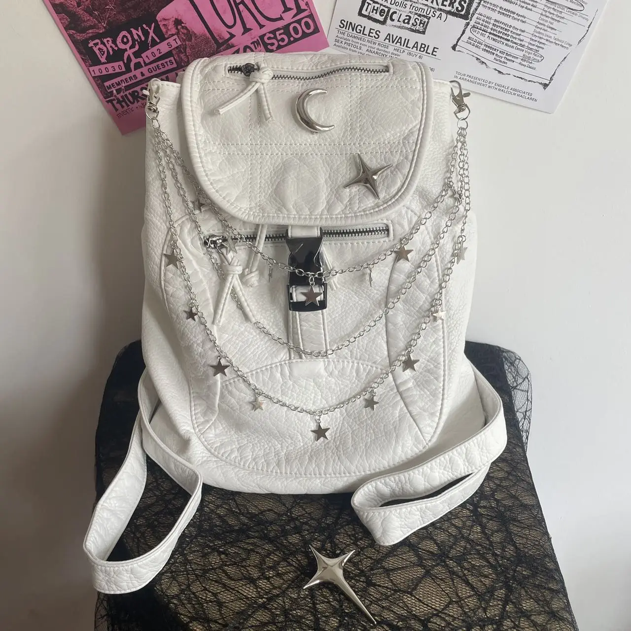 

Рюкзак Y2K белый стеганый с цепочкой в виде луны и звезд, готический кожаный рюкзак для женщин