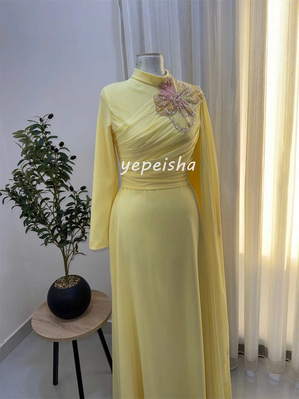 カスタマイズされたセクシーな絶妙なシフォンアップリケビーズラインストーンストレートシャーリングハイカラーロングドレスオーダーメイドオケージョンドレス