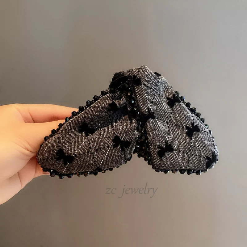 

High-end Gray Printed Crystal Hair Claw for Women, Fashionable and Exquisite New Hair Claw, Vintage Elegant Shark Clip