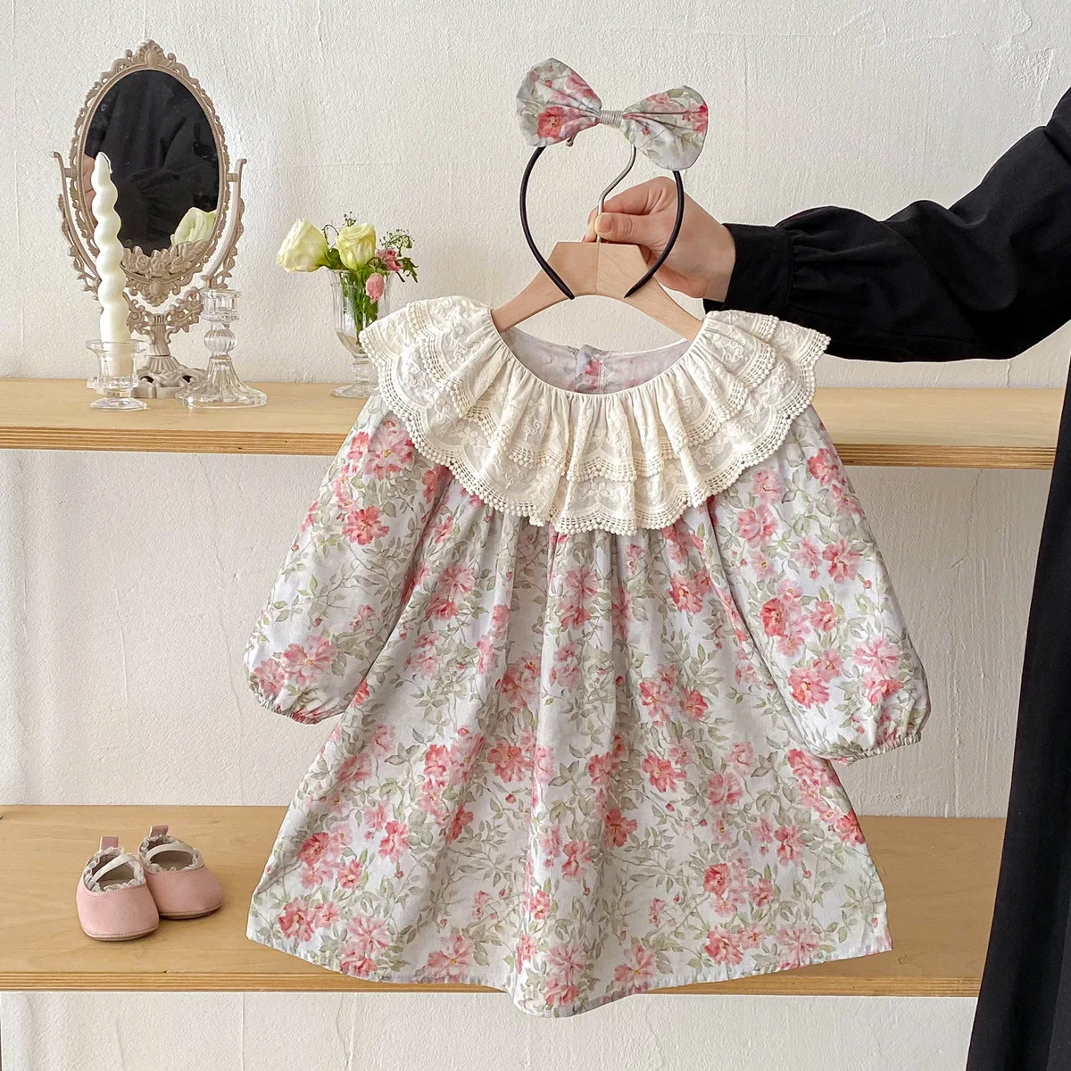 

Girls Dress 2026 Spring New Korean Version Lace Lapel Temperament Princess Dress Fashionable Long Sleeved Sweet