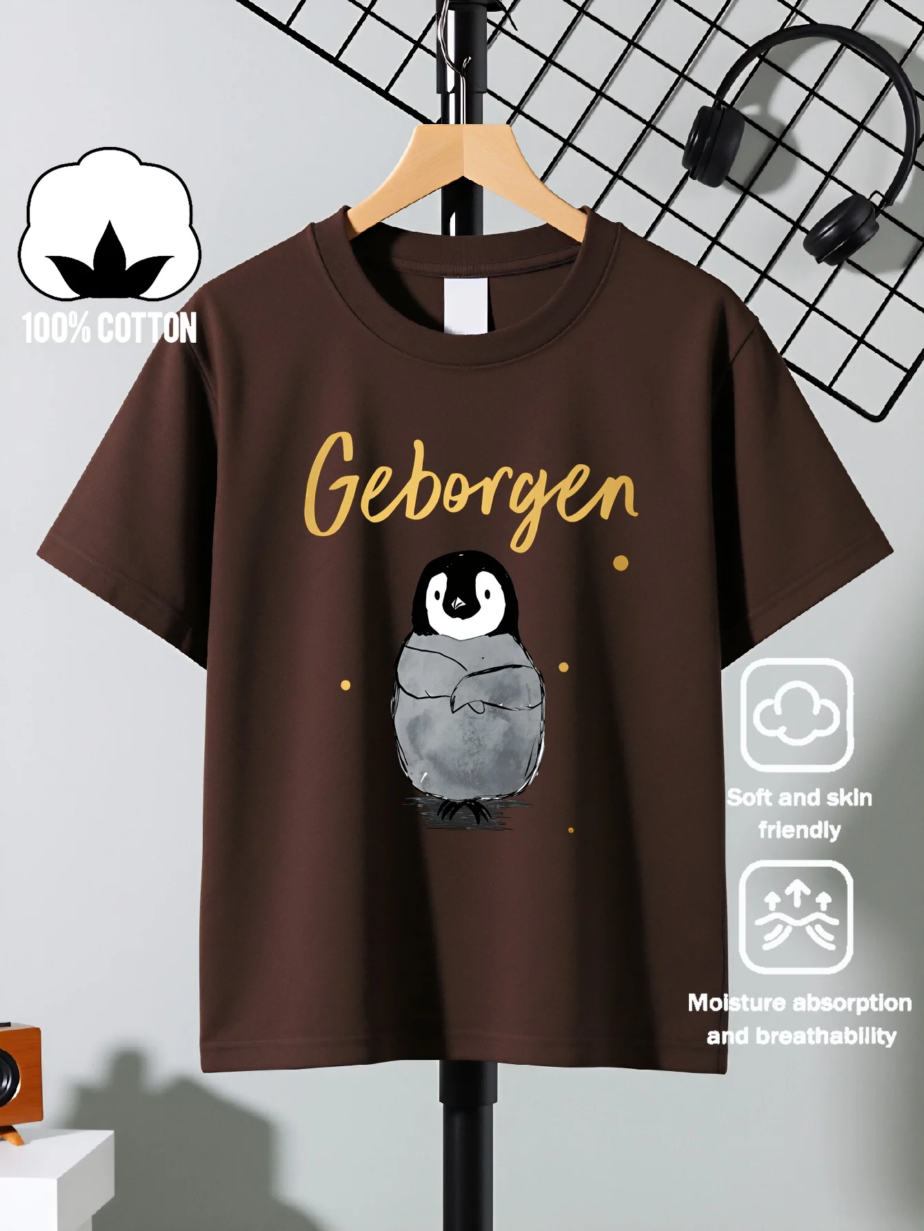 Little Penguin Wrapped Warm Machine Washed Cartoon Short Sleeved Men's and Women's Round Neck T-shirt Casual Parent-child Top