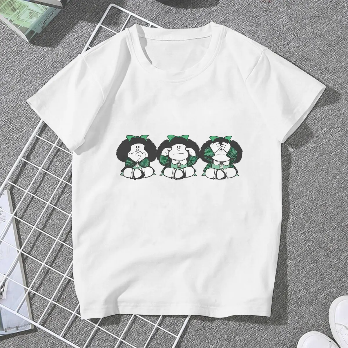 Camiseta de dibujos animados de Mafalda para mujer, Tops femeninos de tres monos, camisetas de poliéster con gráfico Kawaii Y2k, camisetas para mujer