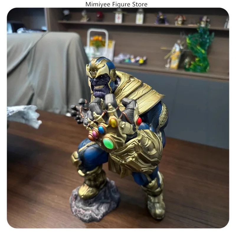 مجموعة هدايا تزيين سطح المكتب من Marvel Thanos Infinity Gauntlet مقاس 36 سم من مادة PVC