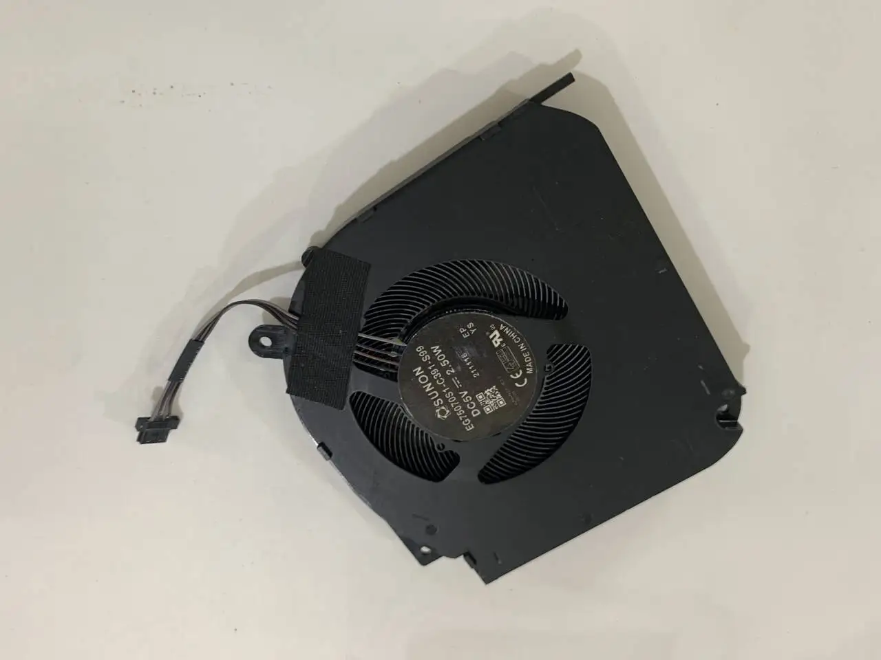 

Laptop CPU Cooling Fan for Ventilator K1804Z THER7GK5M6-1411 GK5MP6O 4PIN DC5V 2.50W