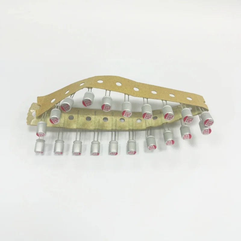 20Pcs DIP Solid Electrolytic Capacitor 6.3V 820UF 6*8