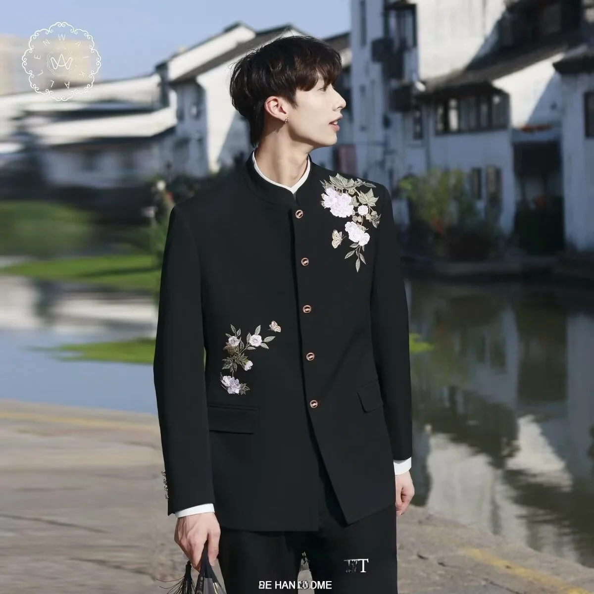 

Bla Цветочная вышивка Традиционный китайский мужской костюм с воротником-стойкой Jaet Свободный крой Длинный свек Зимний повседневный модный