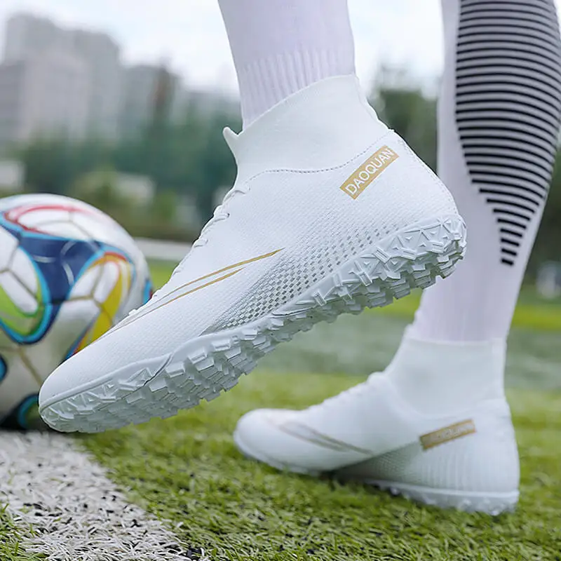 Quality Football Boots Men Football Shoes for Boys Soccer Shoes Football Sneaker Futsal Shoes Tenis Soccer Hombre Soccer Cleats