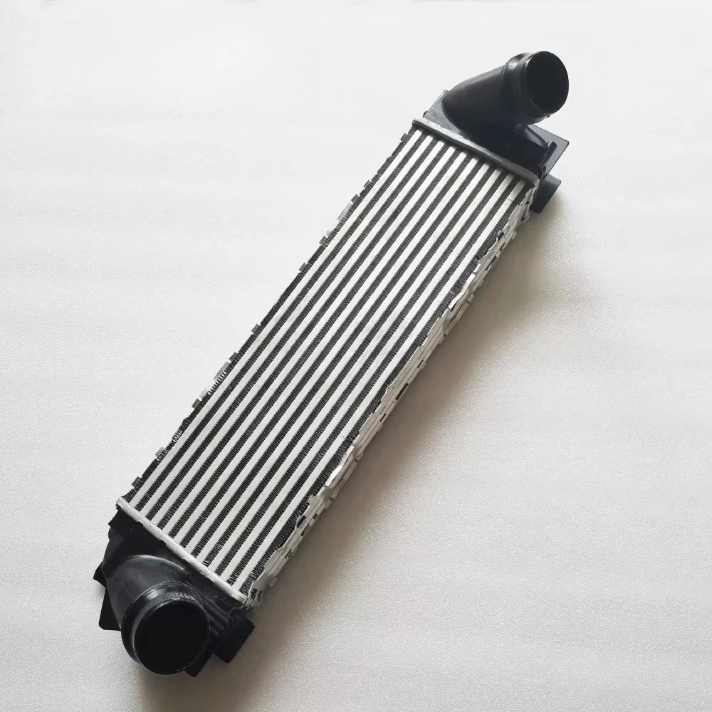 Car Air Inter Cooler Intercooler for BMW X3 F25 X4 F26 20i 20d 28i 18d 17517823570 7823570 17517235570