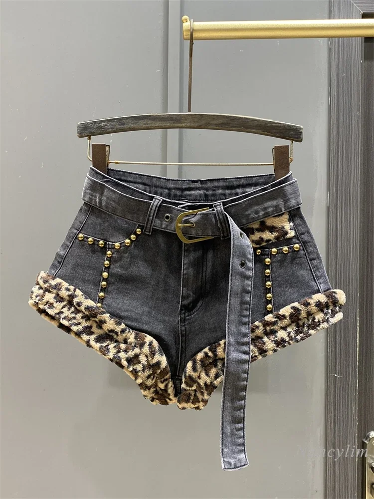 Pantalones cortos vaqueros con borde de leopardo Retro para mujer, estilo europeo y americano, botas adelgazantes Spice Girl, otoño e invierno, 2024