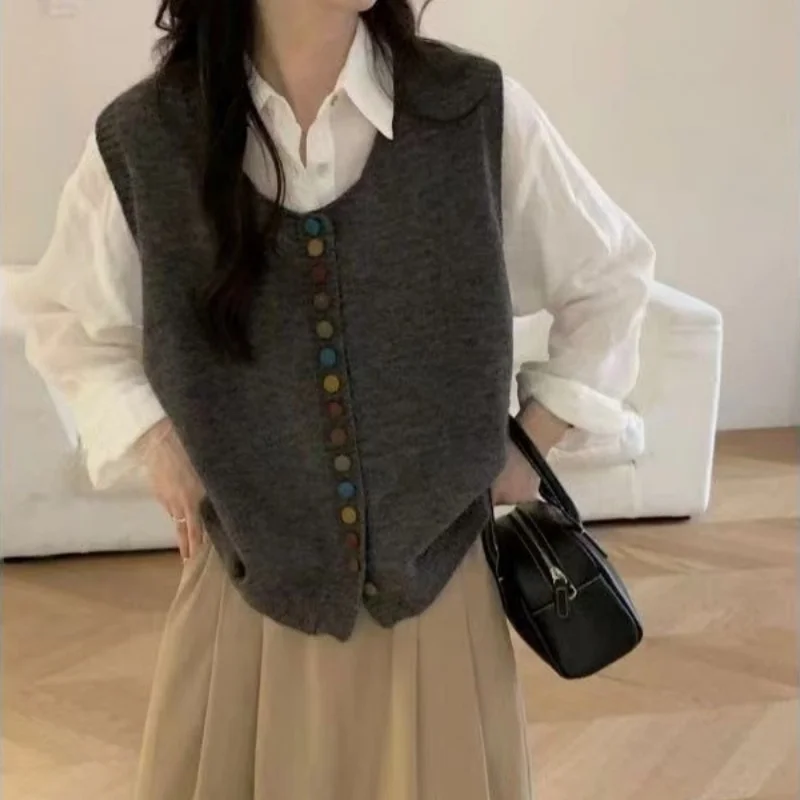 

Retro Rainbow Button Round Collar Knitted Vest Vest Women Autumn Winter Hundred Tops Women Cute Sweet Simple Japanese