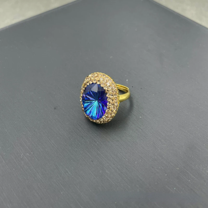 New color Sapphire Crystal ring exquisite fashion handmade rhinestone ring women\'s wedding banquet jewelry