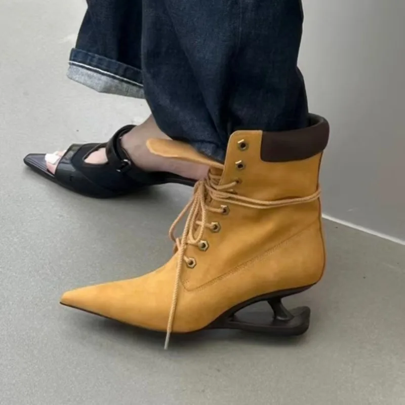 Women's Pointed Thick High Heels Women's Short Boots Autumn and Winter Slope Heel Fashionable Little Leather Boots