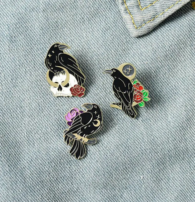 Pins Custom Starry Raven Skull Punk Brooches Bag Clothes Lapel Pin Badge Dark Jewelry Gift for Friends Gothic Crow Enamel