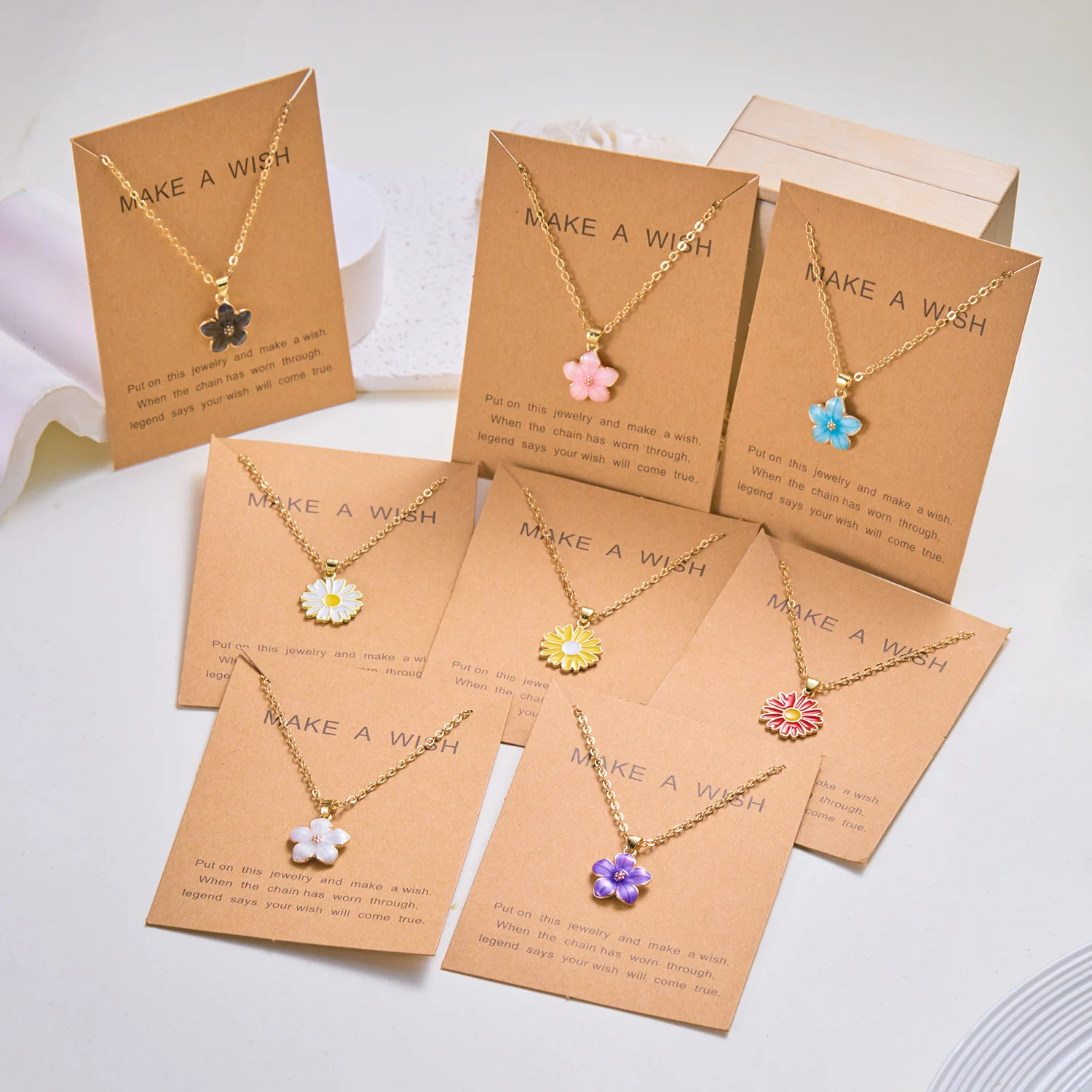 Korean Elegant Sakura Flower Pendant Necklace for Women Fashion Aesthetic Daisy Clavicle Chain Necklace Party Jewelry Gift