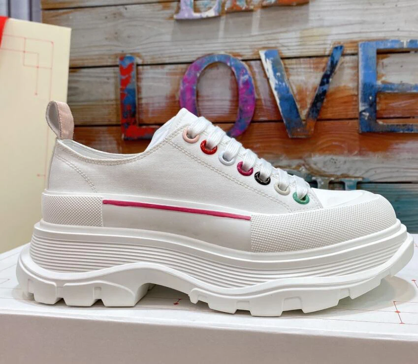 Thick Sole Women and Men Lace Up Sneakers Shoes Height Increase Round Toe Canvas Hot Fashion Top Quality Designer Shoe