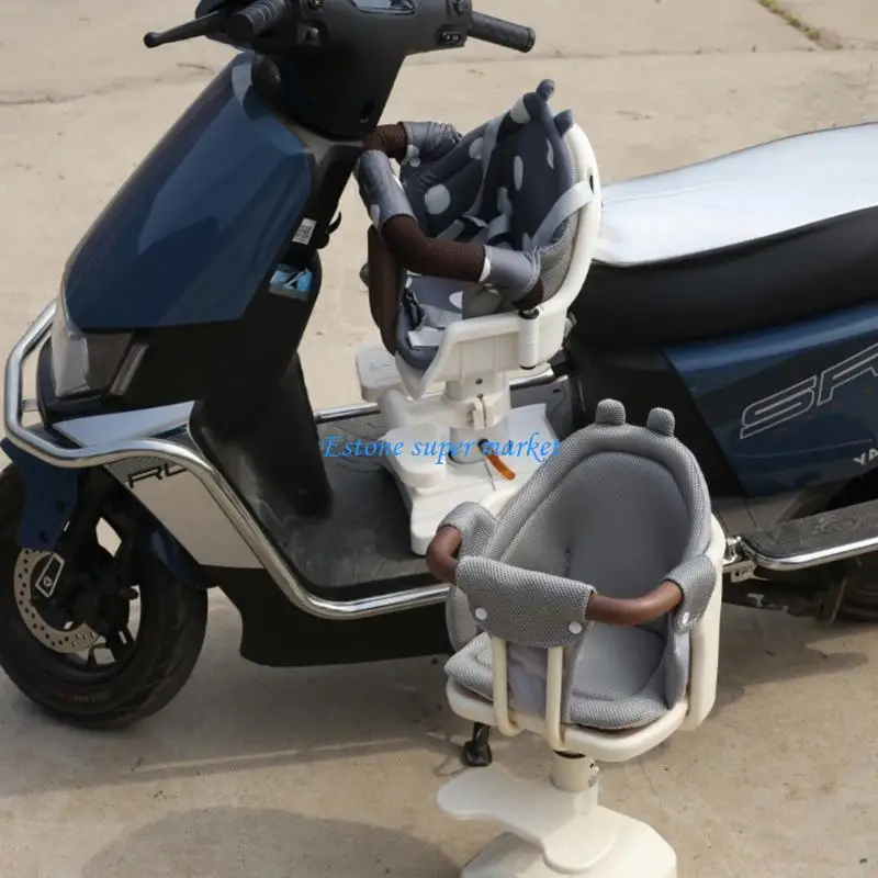 

090B Multiple Use Infant Pad For Strollers Highchairs Compact Foldable Storage