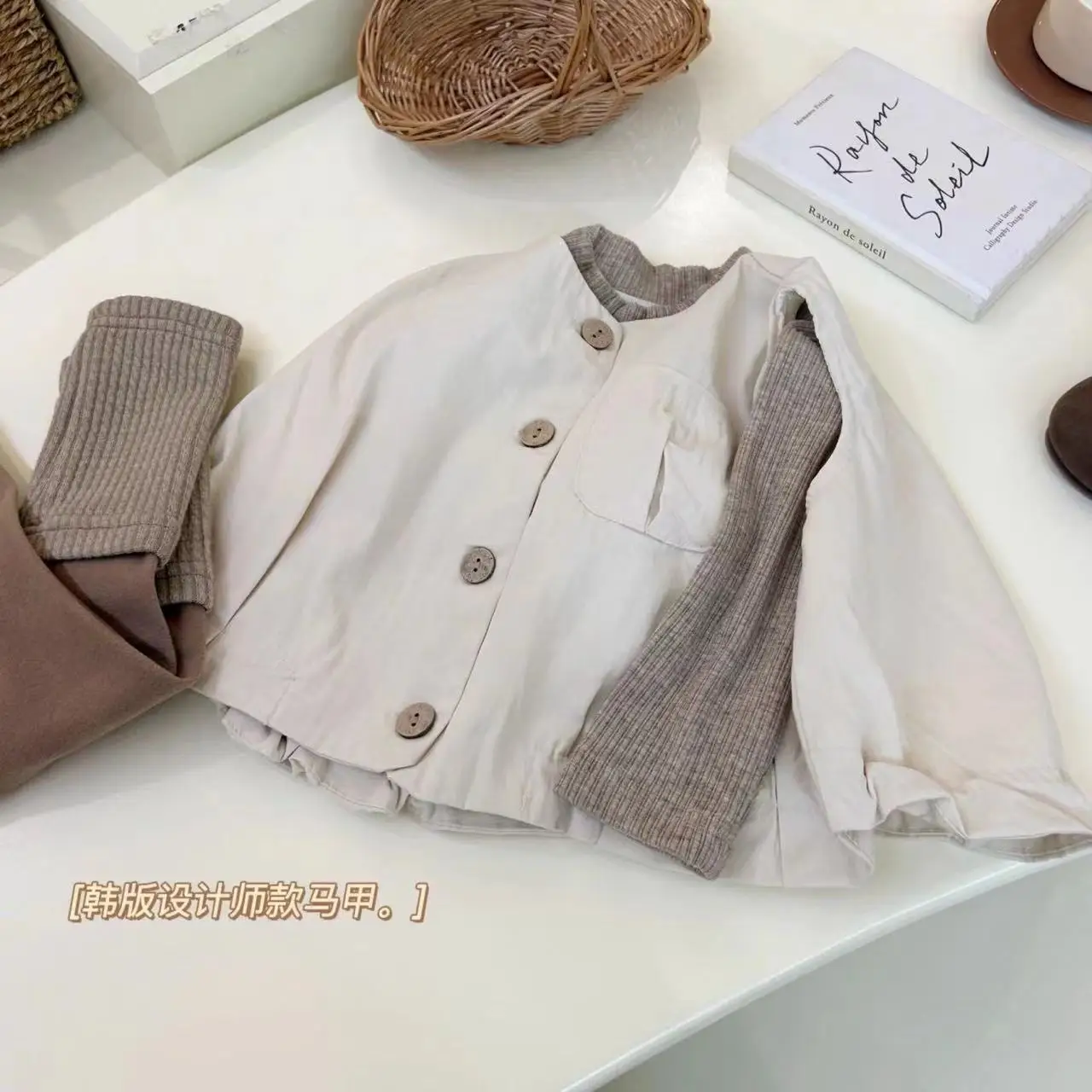 Girls' Autumn Suit Spring and Autumn 2024 New Foreign Style Girl Baby Super Cute Vest Children's Clothing kids clothes