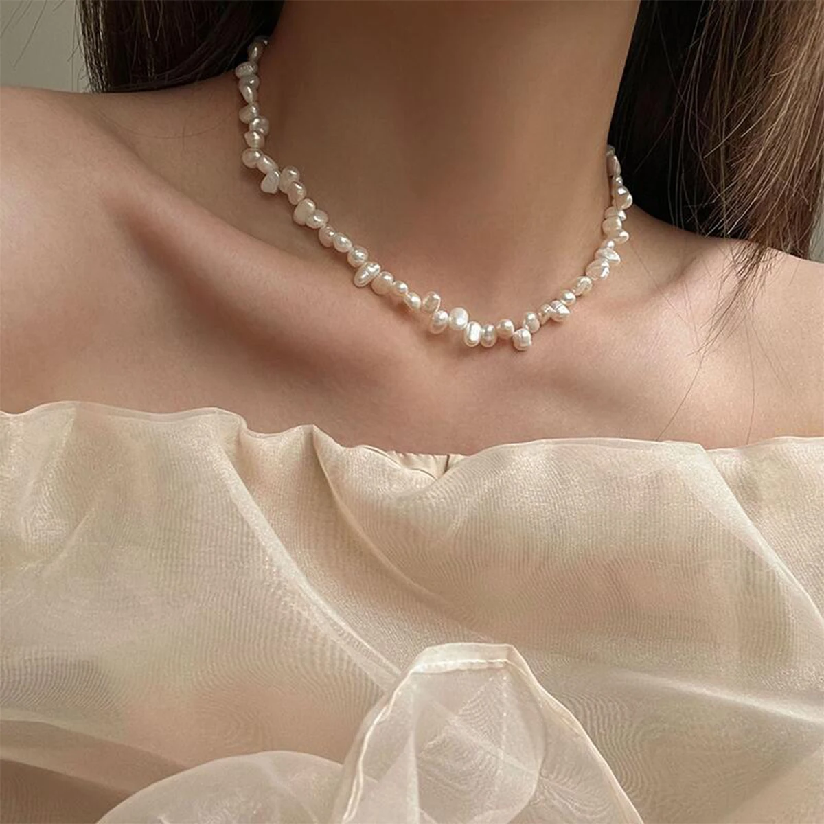 Harong Retro Irregular Baroque Pearl Necklaces for Women Trendy Simple Advanced Clavicle Chain collar Jewelry Gifts for Party