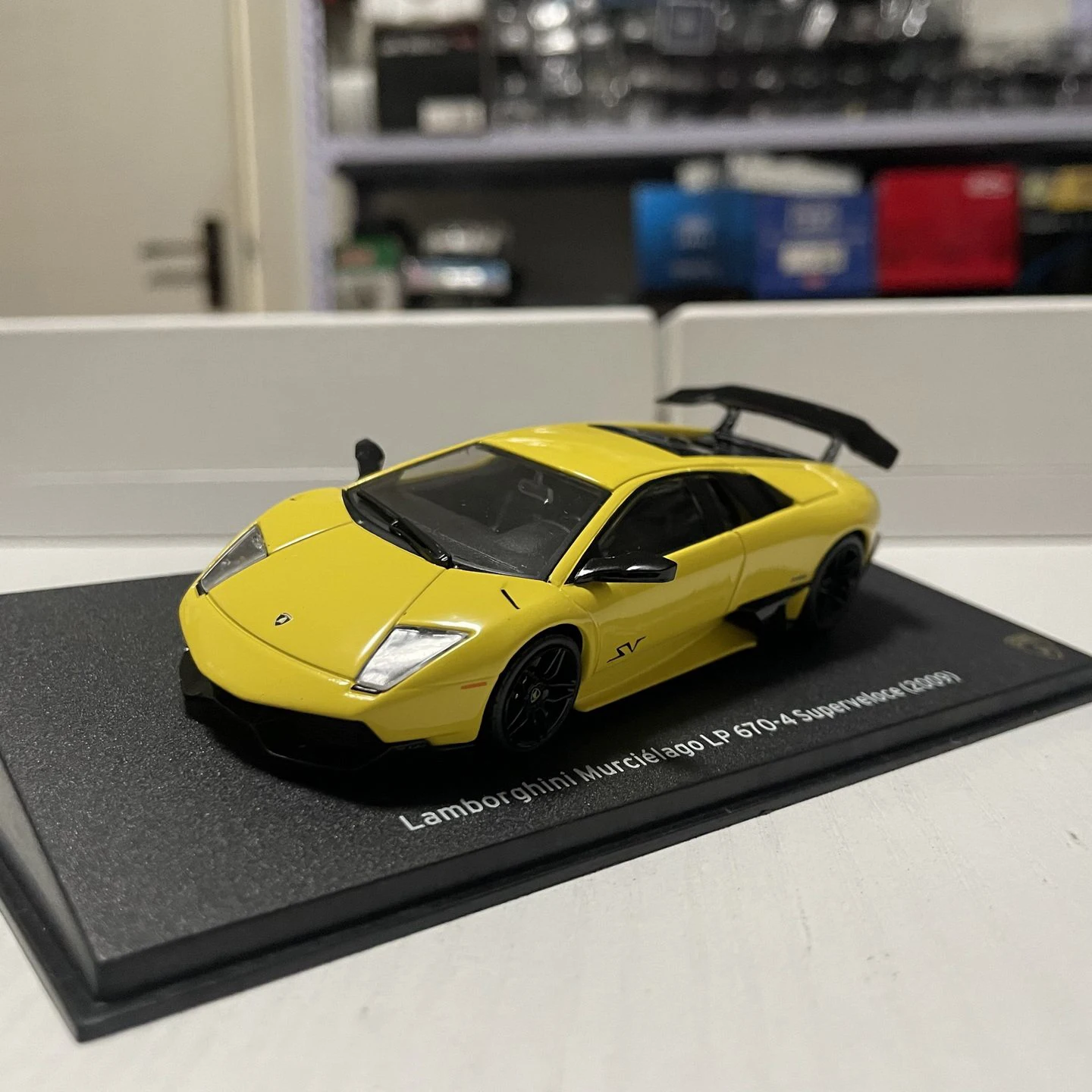 ixo-1-43-echelle-en-alliage-moule-sous-pression-lamborghini-murcielago-lp670-4-sv-2009-jouets-voitures-modele-classiques-cadeaux-pour-adultes-souvenir-affichage-statique