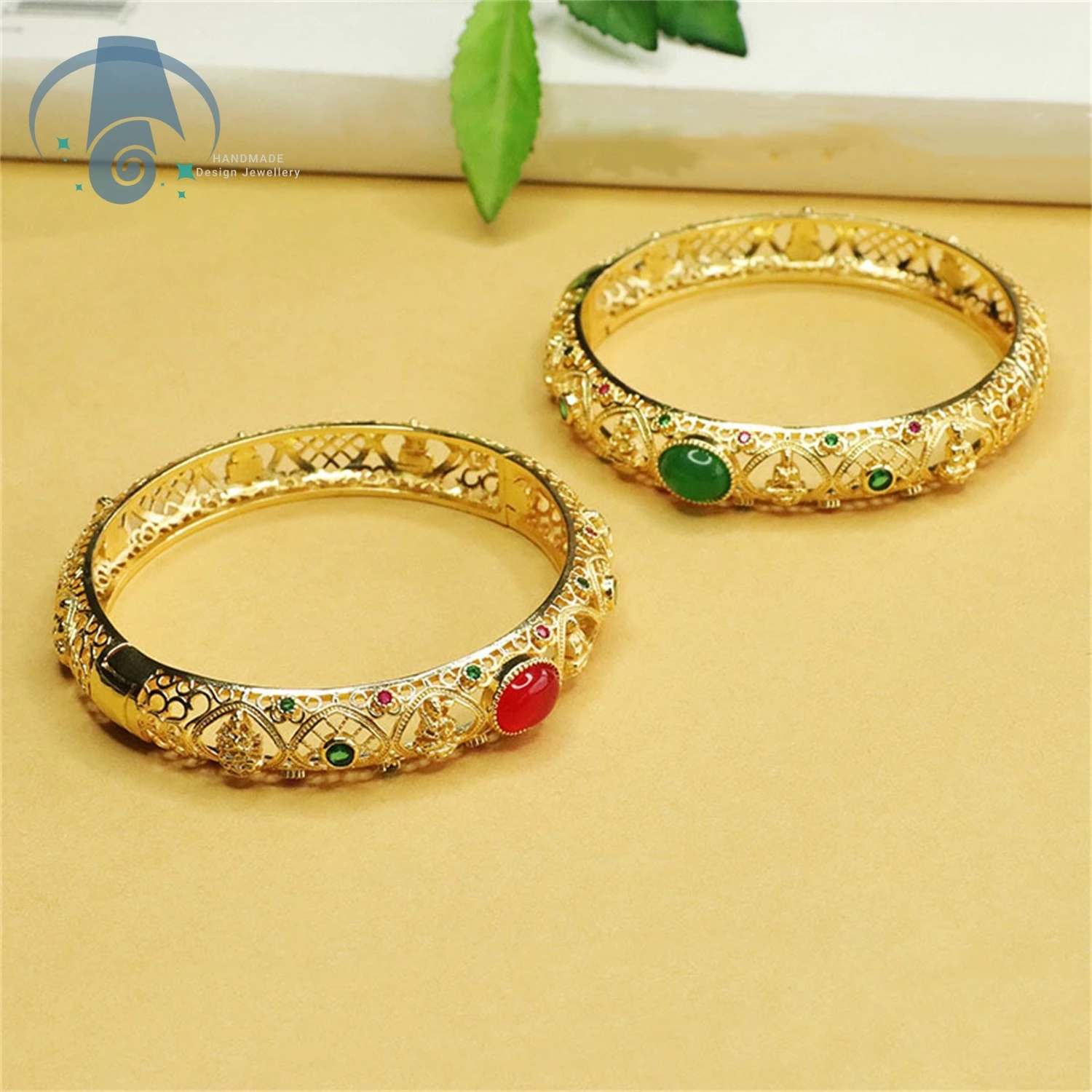 Chinese Style Copper Alloy Eight Guardians Buddha Head Bangle Hollow Out Diamond Set Clasp Closure with Jade Insert Fashion Jewe