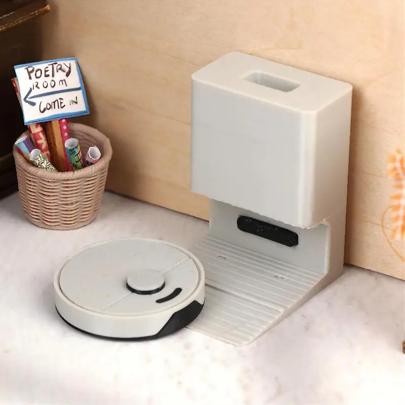 Miniature Sweeper Ornament 1:12 Dollhouse Mini Robot Vacuum Cleaner Model Dollhouse Living Room Scene Decor Pretend Play Toys