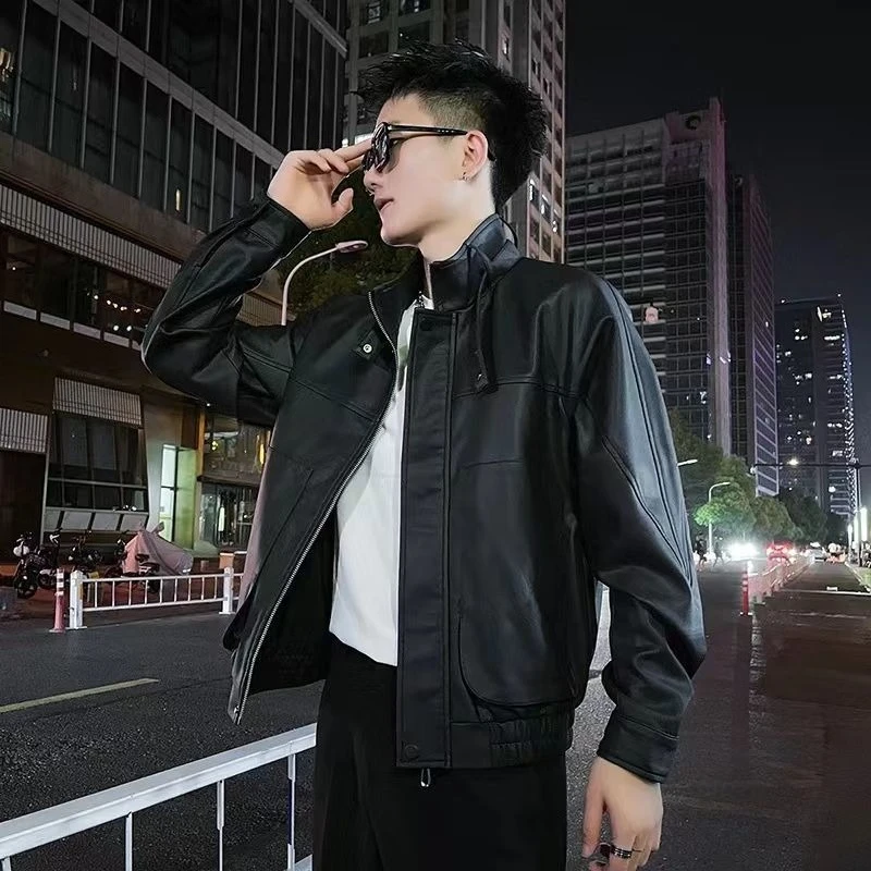 

Men's PU Leather Jacket Autumn Winter Thickened Cotton Lined Stylish Rugged Workwear Style Biker Jacket