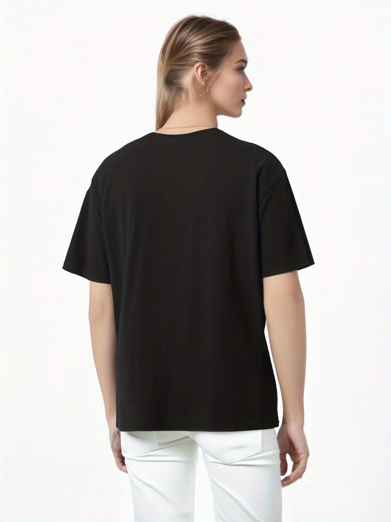 Stivali sul terreno T-shirt oversize da donna con stampa grafica viola Dancing Queens taglie forti - Corta girocollo nera