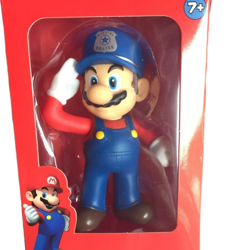 Super Mario Bros Luigi boy's New custom Creative Figure Model Ornament Anime Cartoon Vinyl Doll giocattolo per le vacanze dei bambini