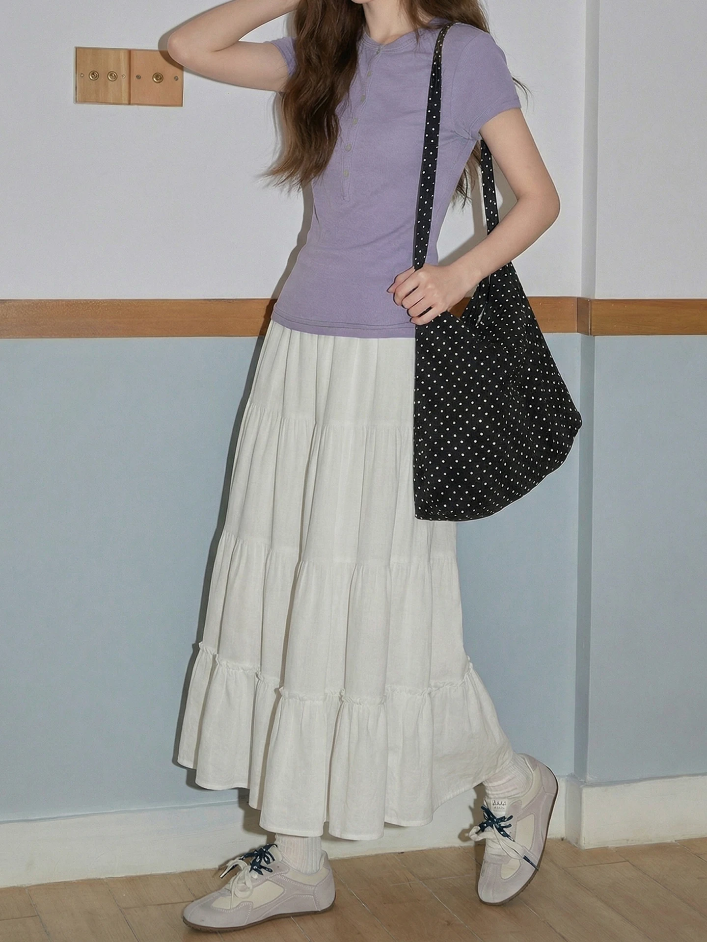 

Белая женская летняя юбка А-силуэта с высокой талией, драпированная, нежная, средней длины, многоярусная, свободного кроя