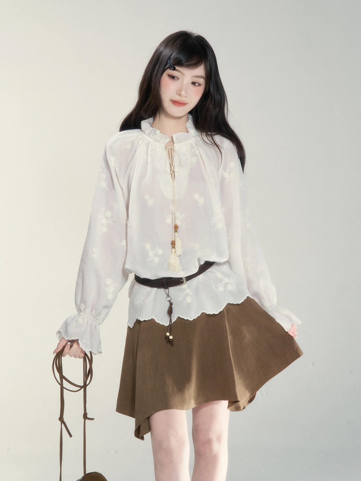 

Chic Embroidered Shirt Women's Loose Fit French Style Spring 2026 Breathable Comfortable Skin-Friendly Long Sleeve Button up