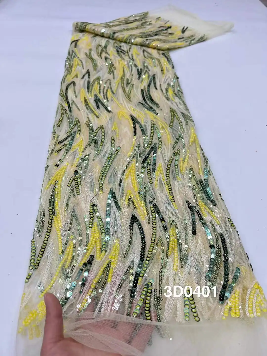 2025 nuevo diseño de moda africano nigeriano tul encaje bordado hecho a mano lentejuelas gran oferta cuentas francesas tul encaje para vestido de fiesta