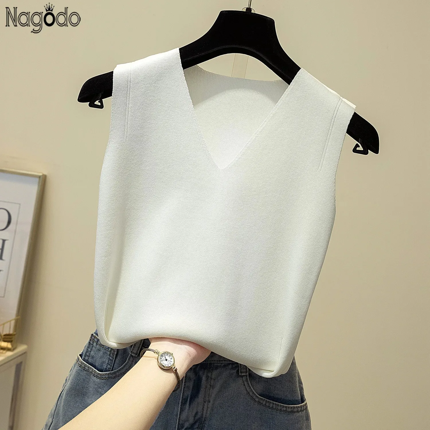 

Women's Knitted Tanks Short Top 2026 Fashion Sexy V-neck Sleeveless Crop Top Mujer Camis Vest Slim Undershirt Inside Tees Tops