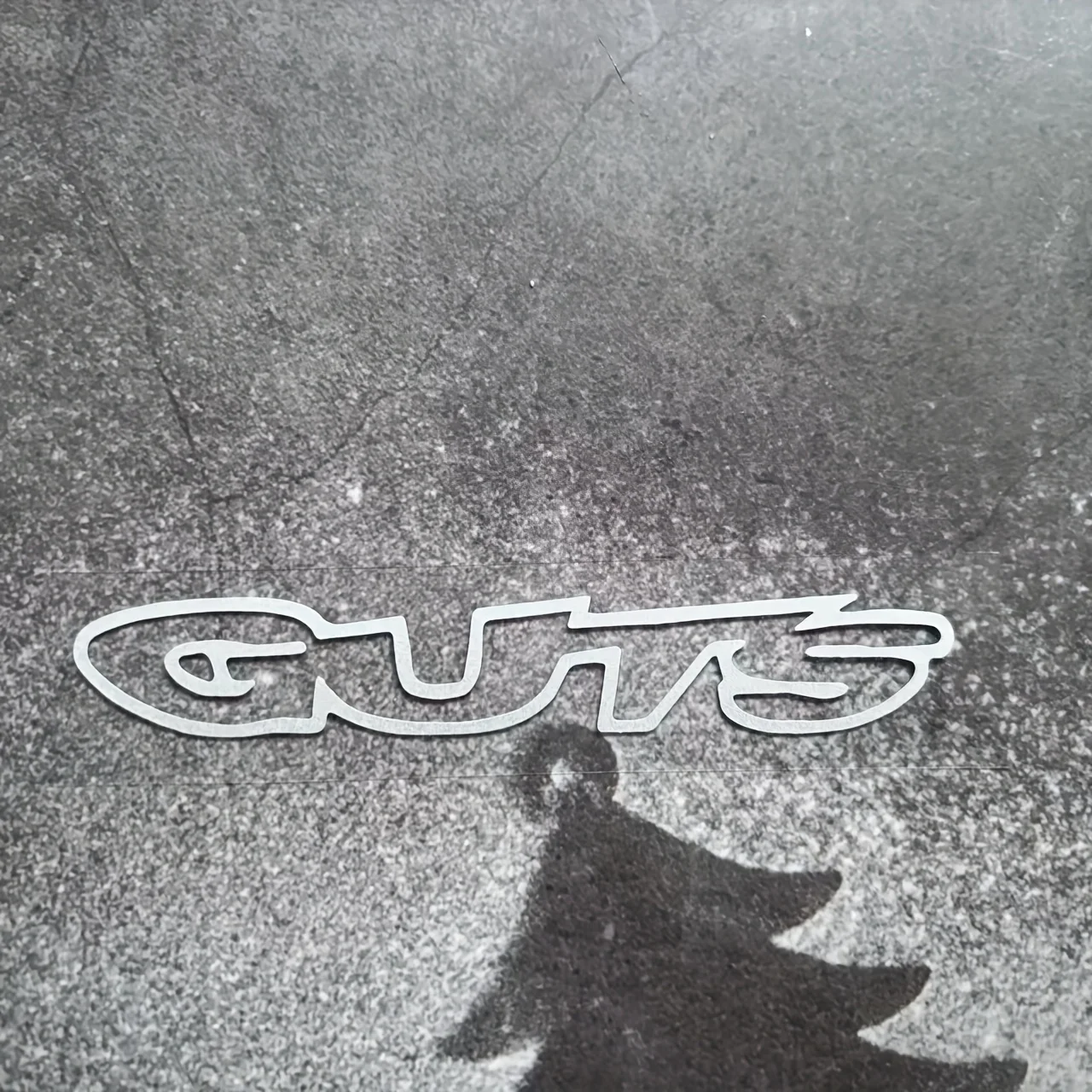 1 Stück „GUTS“-Textaufkleber, wasserfeste Vinyl-Aufkleber für Fahrzeuge