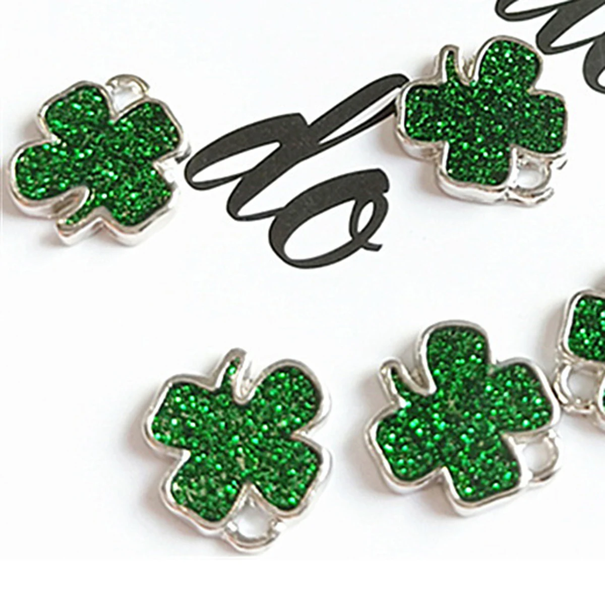 

20Pcs Premium Plating Alloy Clover Pendants For Diy Necklace Bracelet Keychain Exquisite Workmanship Long Lasting Decorations