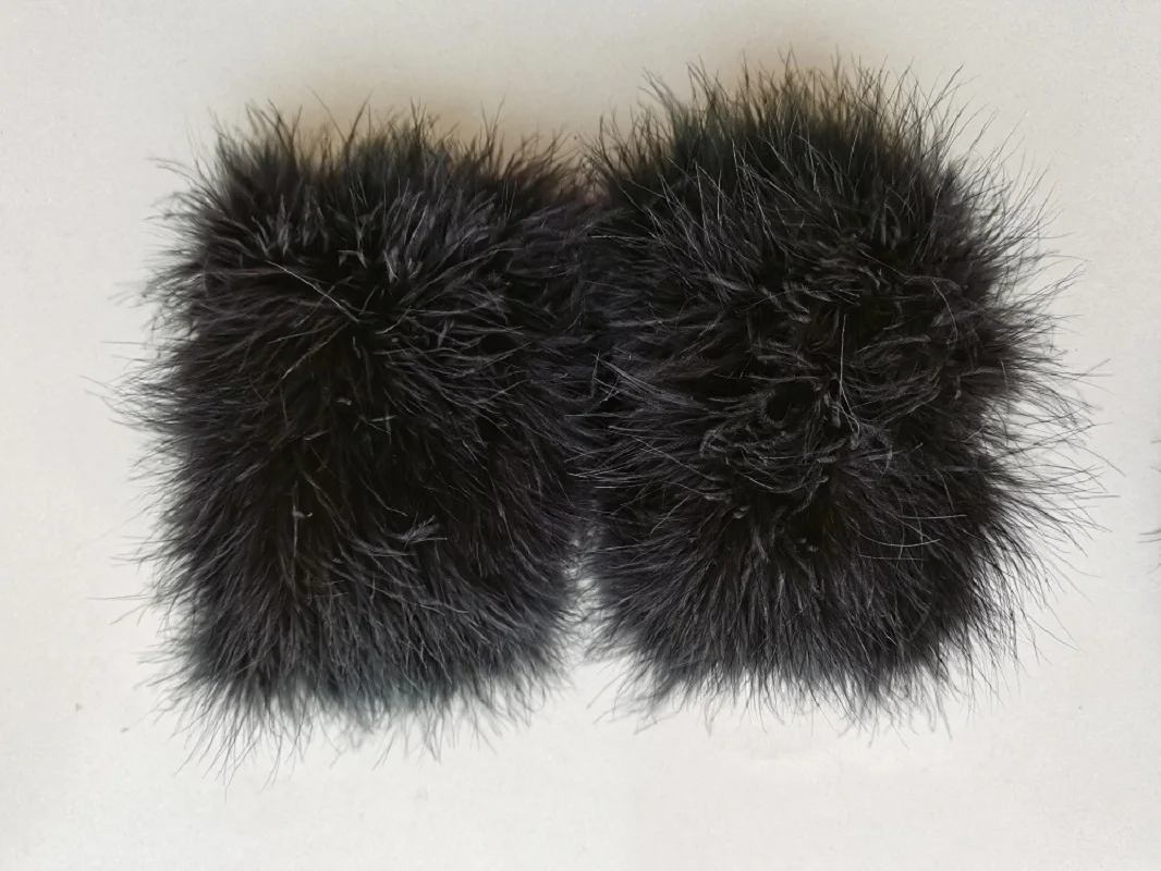 Puños de piel de pluma de avestruz Real para mujer, mangas cálidas de invierno para proteger la muñeca, un par de negros y blancos